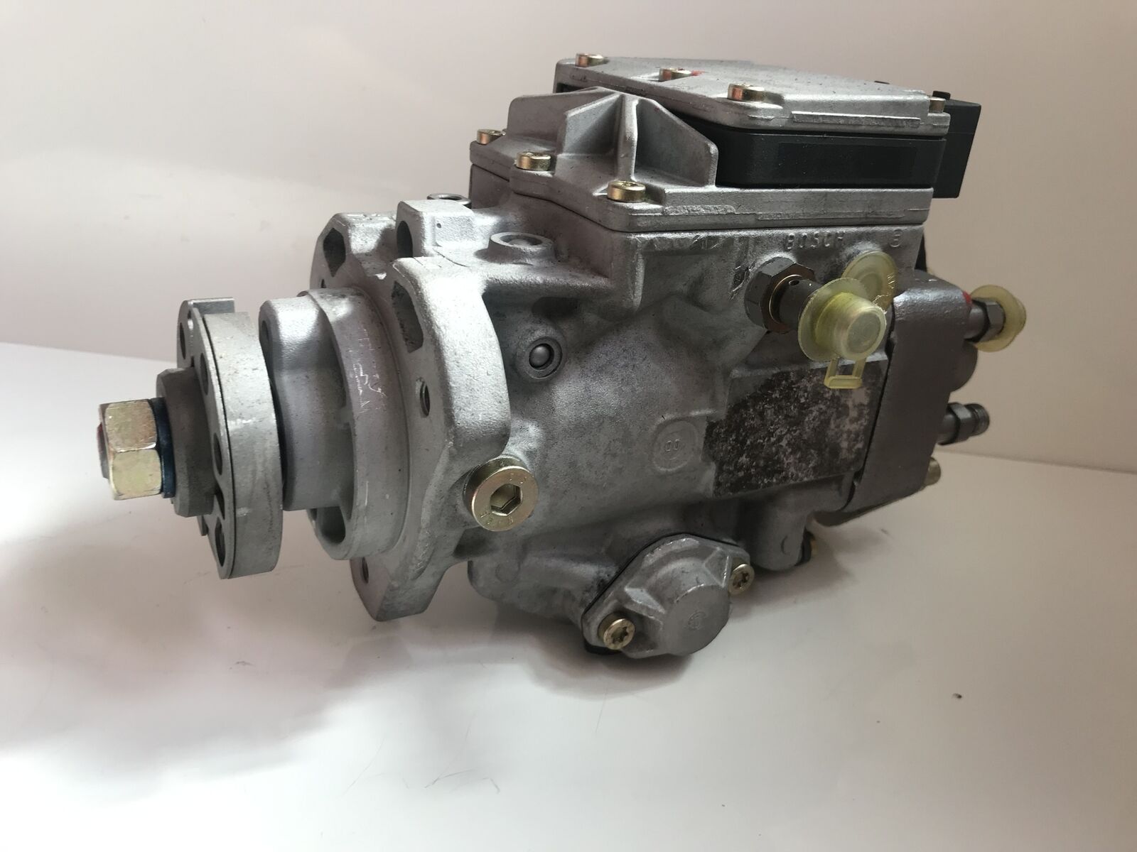 Bosch0470004006 VP30 FUEL INJECTION PUMP Novi Group
