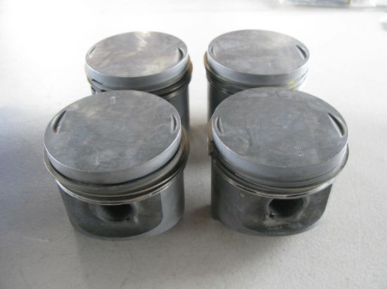 Picture of PISTON SET