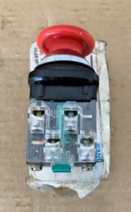 Picture of Telemacanique Push Button Switch ZB2R B91 600V